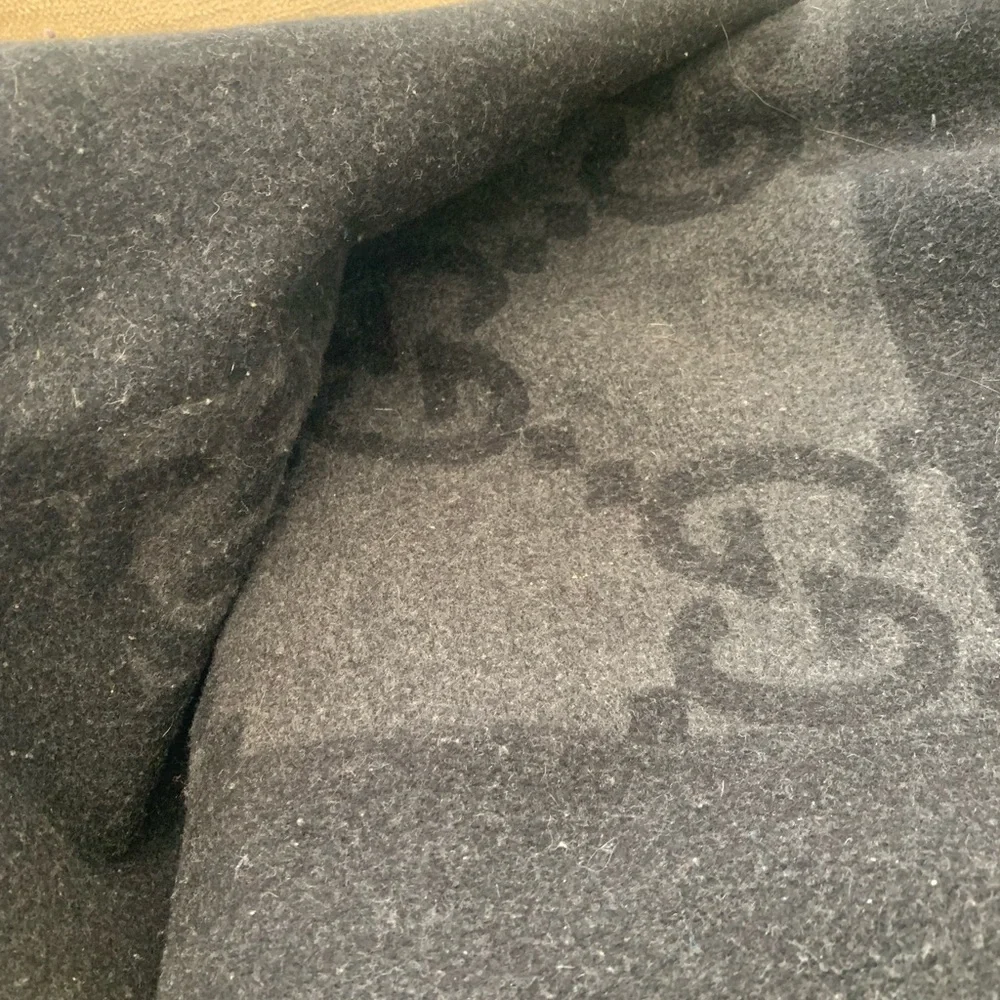 Gucci Throw blanket - Picture 2 of 5